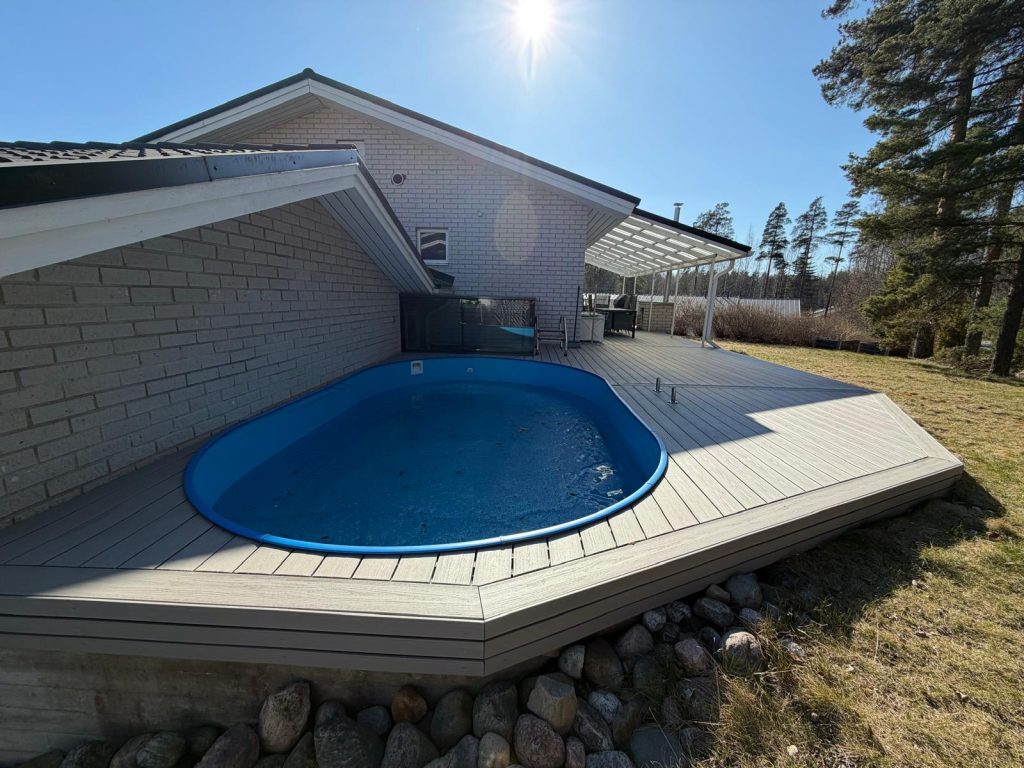 terassi ja uima-allas