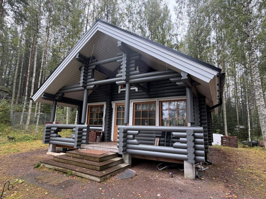 mökkiremontti, maalattu ulkopinta